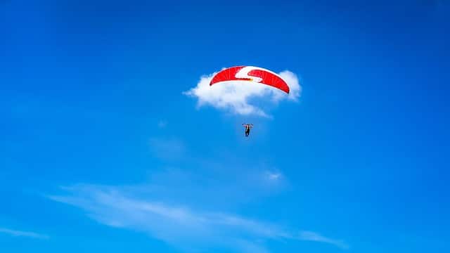 parasailing
